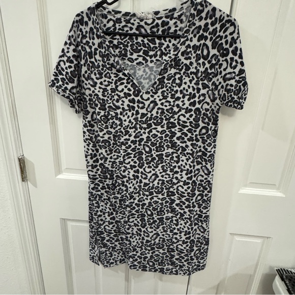 Cable & Gauge Gray Leopard Print Dress –‎ Size Medium - Picture 1 of 3